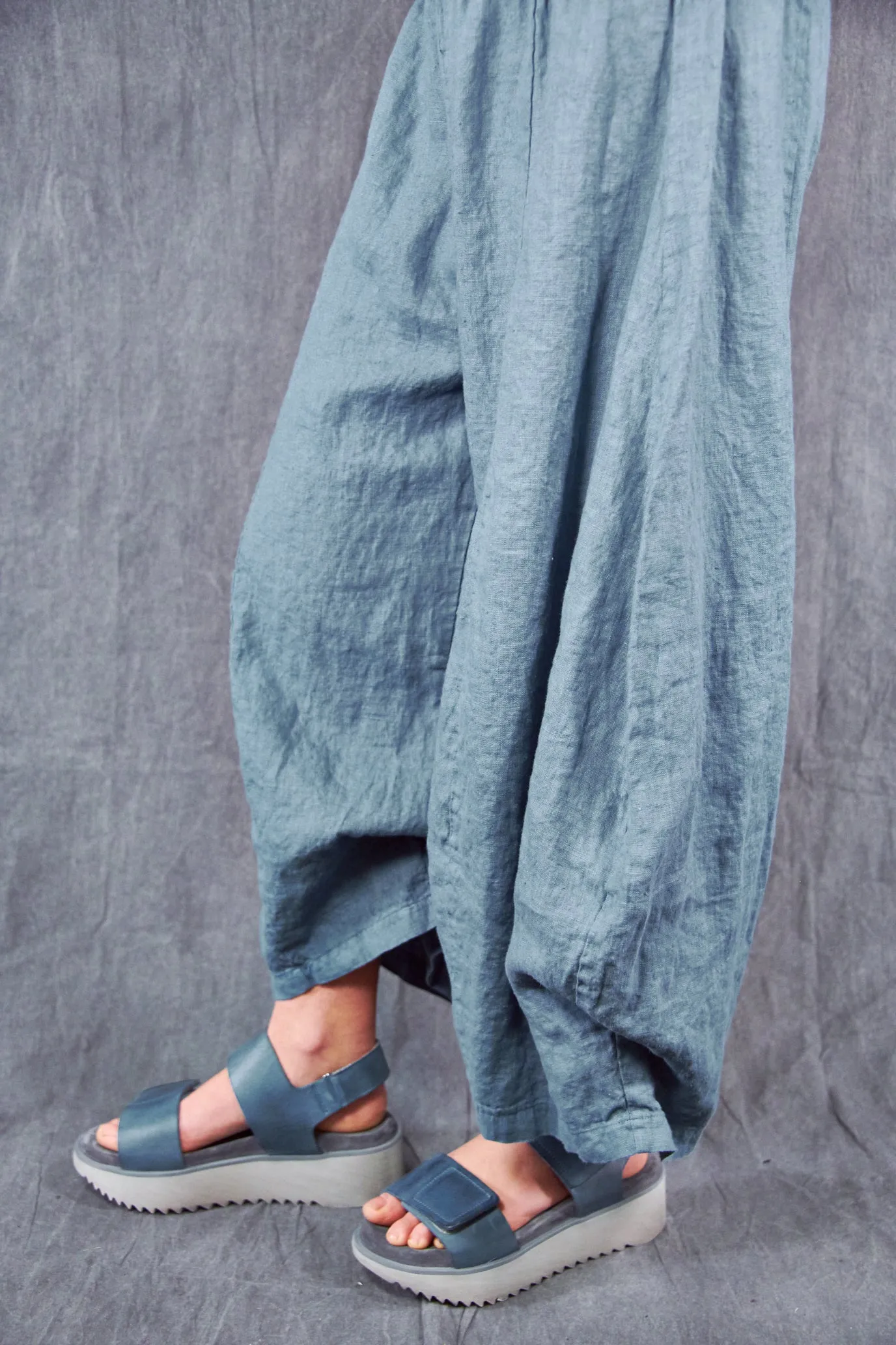 3296 Crop Linen Billow Pant-La Mer-U