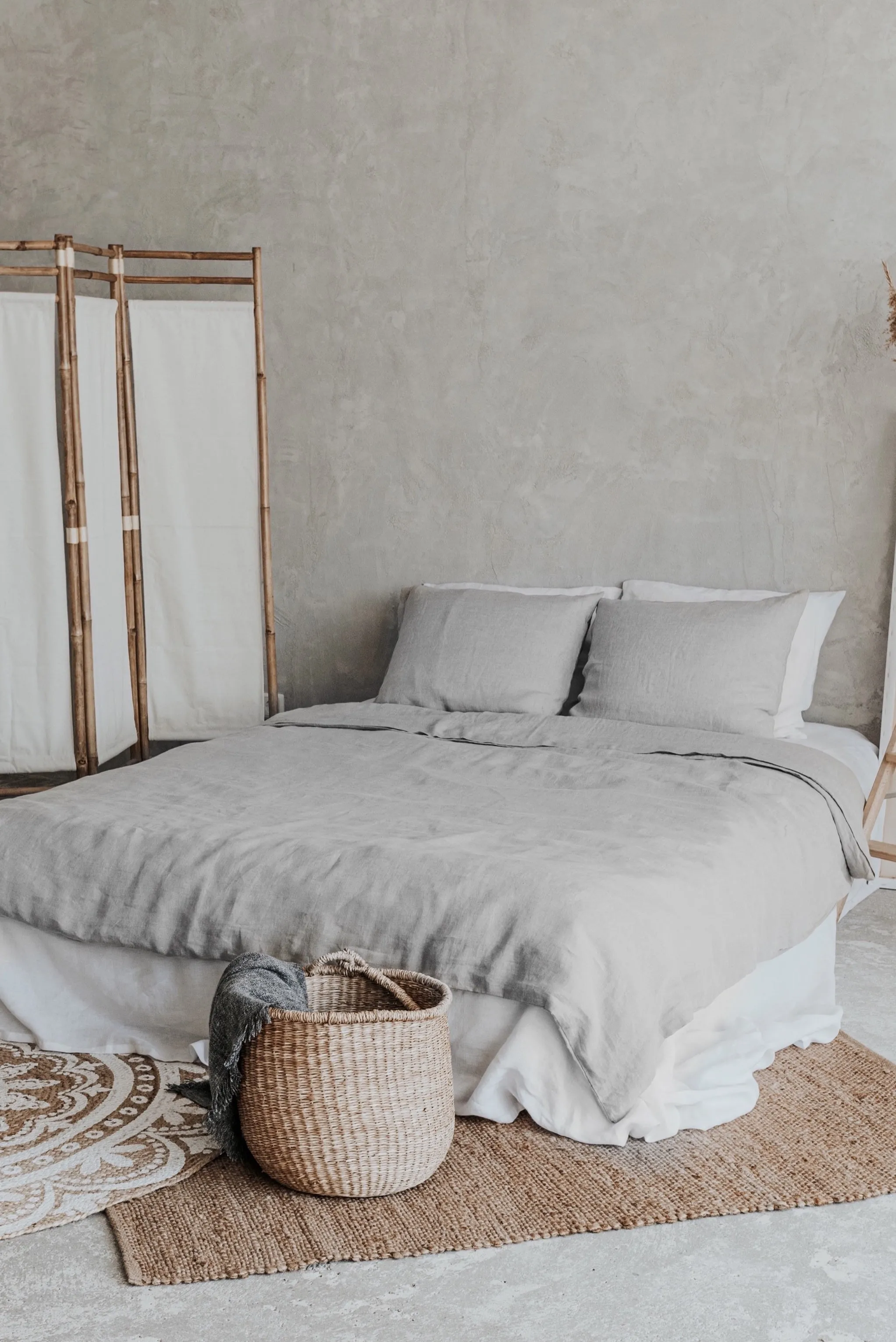 Duvet Cover and Pillowcases Set - Light Gray