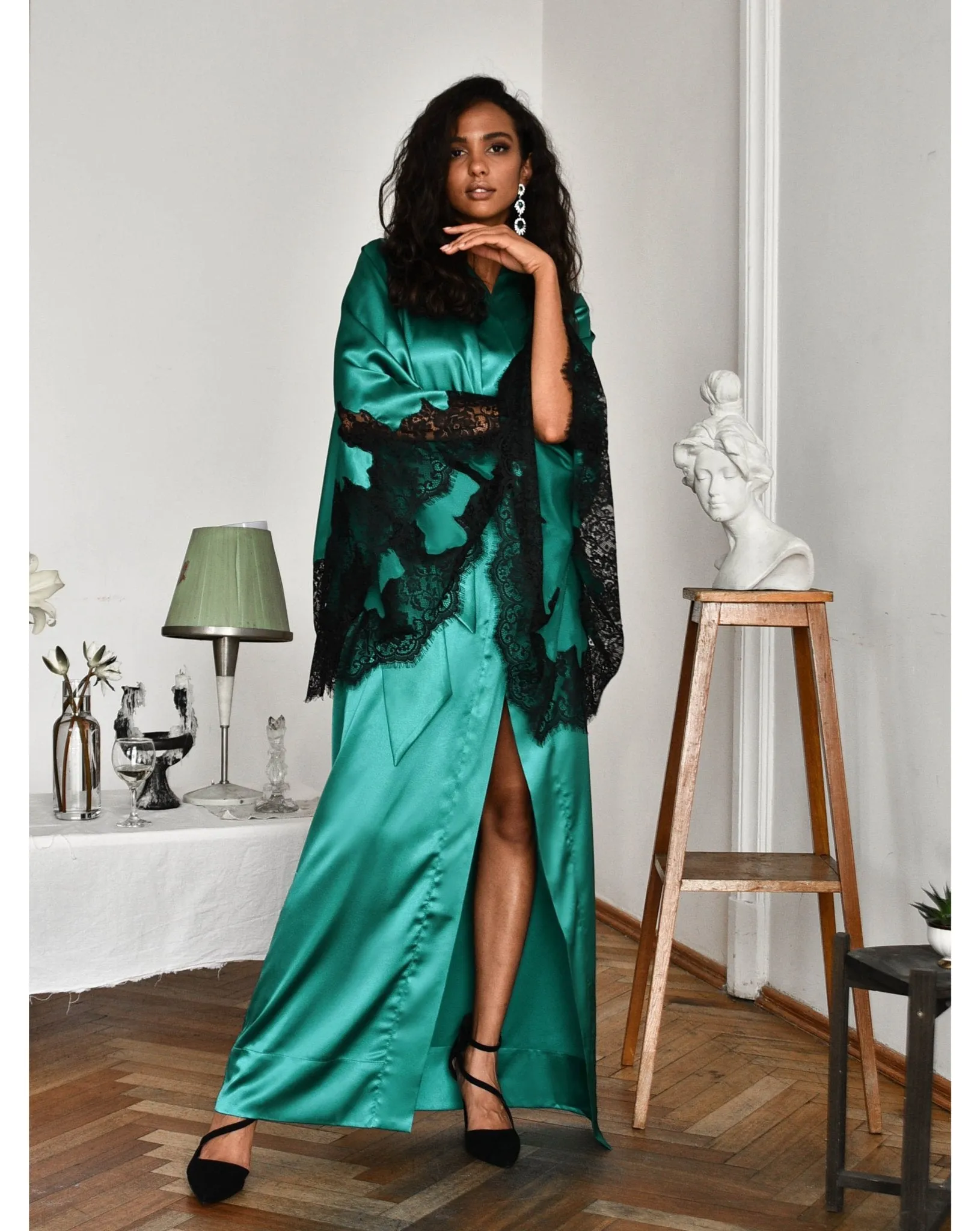 Gabriele Long Old Hollywood Robe