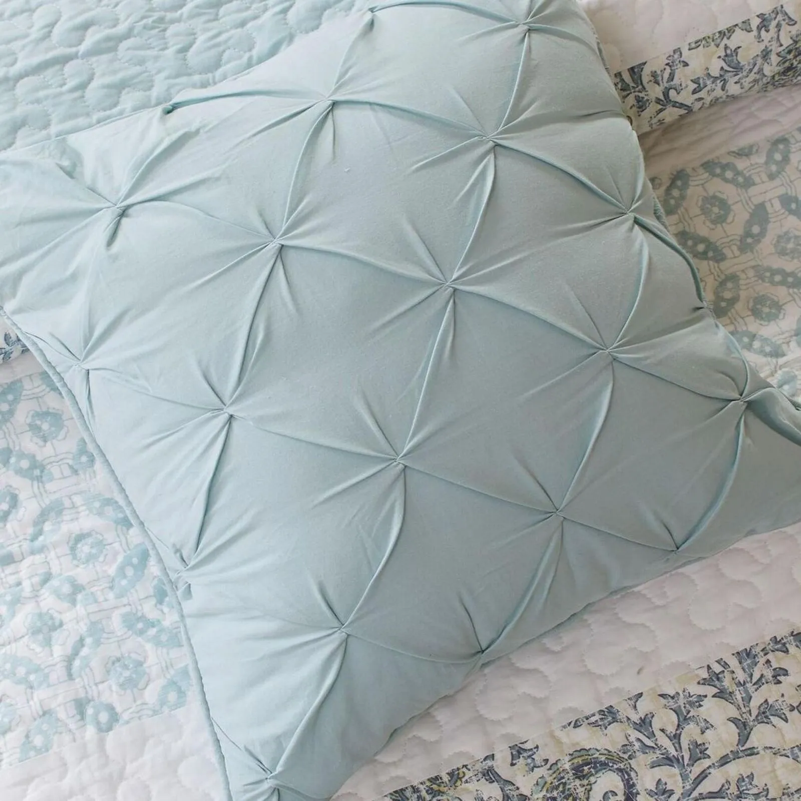 Madison Park Dawn 6-Piece Full / Queen Quilt Set Blue