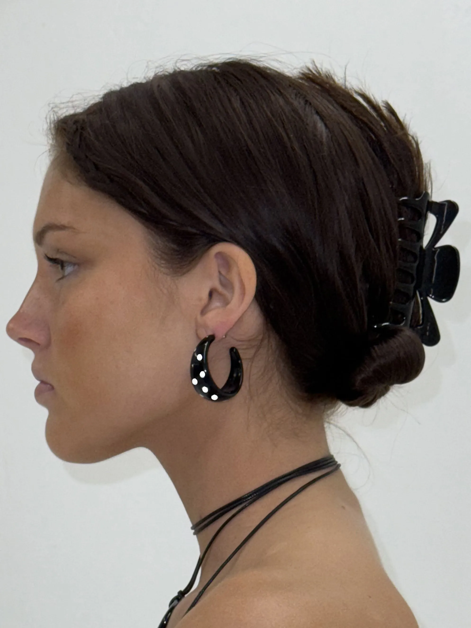 Mari Carmen Black Earrings
