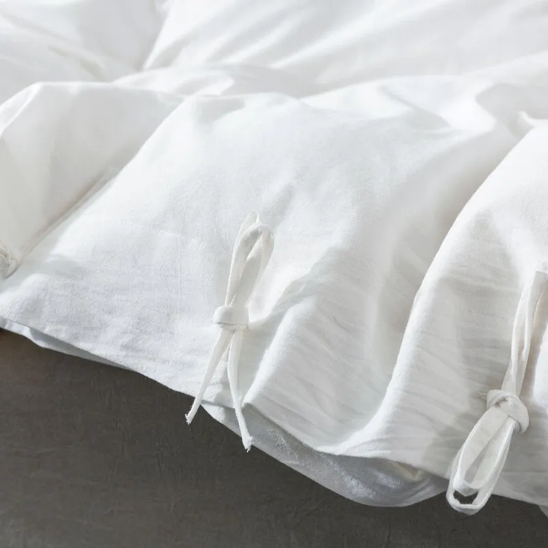 New Wayfair item! Beautiful Cladine Duvet Cover Set by Latitude Run in White! Sz Twin! Retails $125 
