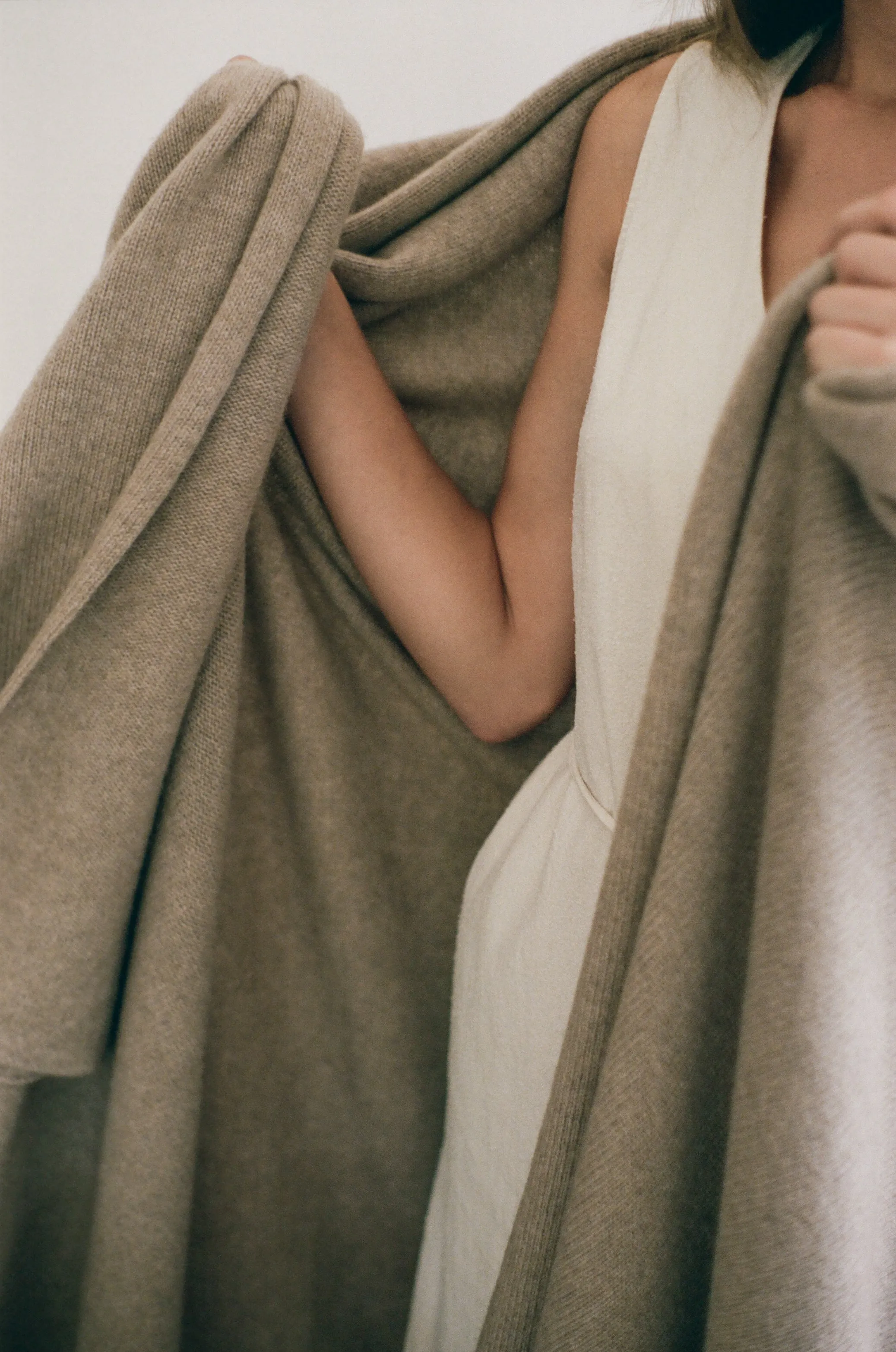 Oversized Italian Cashmere Jersey Knit Blanket - Oat
