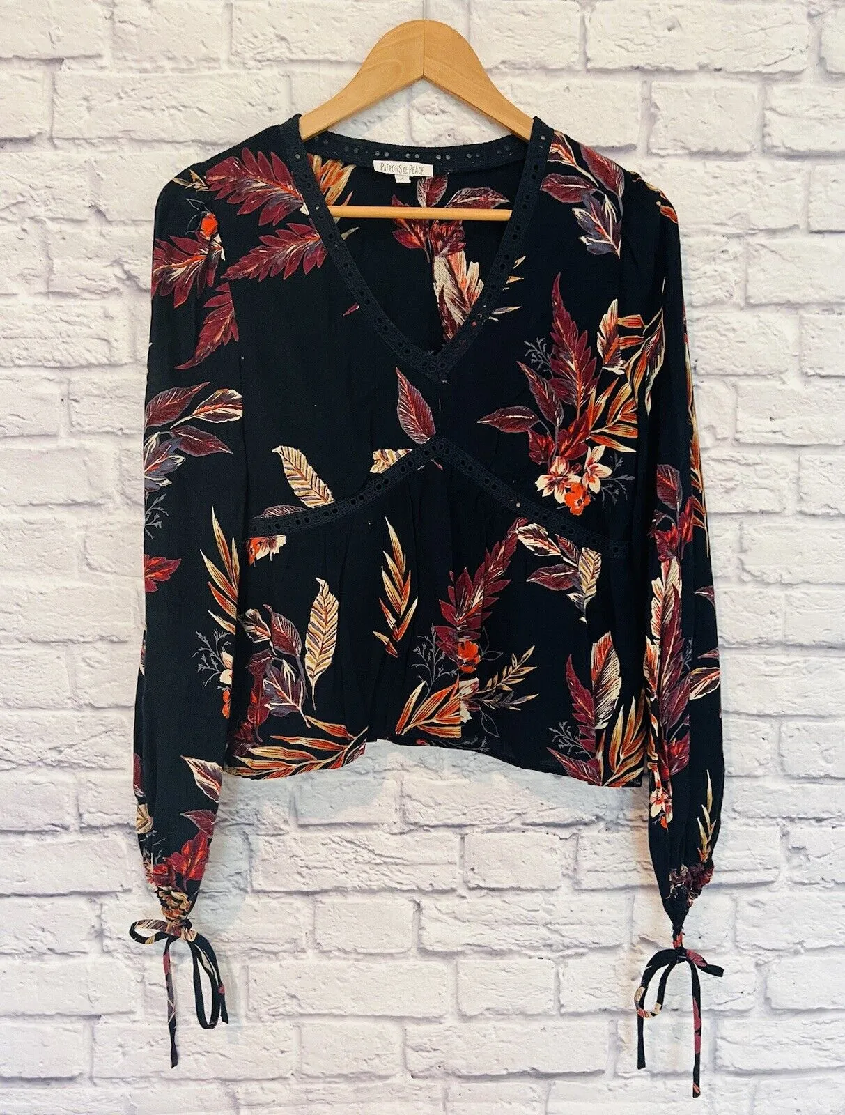 PATRONS OF PEACE Womens Multicolor Floral Blouse Sz M Crochet Tie Sleeves Boho