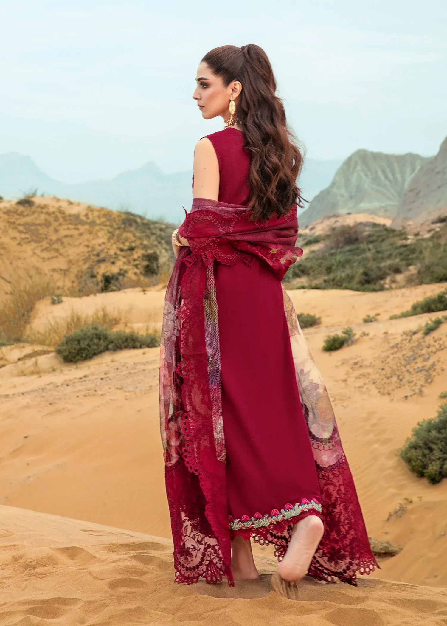 Saira Shakira Embroidered Lawn Unstitched 3Pc Suit D-03A Lillie de Jong - Cherry