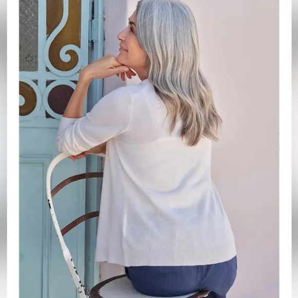 Woolovers Cashmere Merino Crew Neck Cardigan - Cream